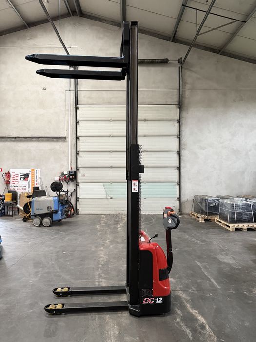 Wózek paletowy elektryczny z masztem Heli CDD12J