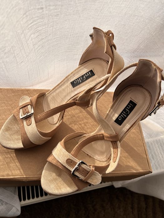 Szpilki sandały beż 38 stan idealny