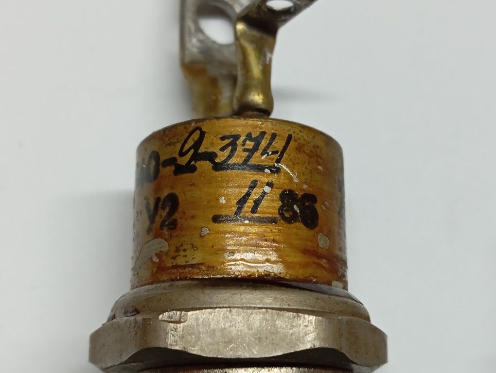Тиристор ТЧ40   Т142