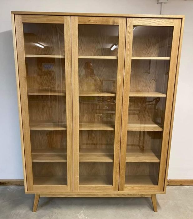 Biblioteczka lity dąb