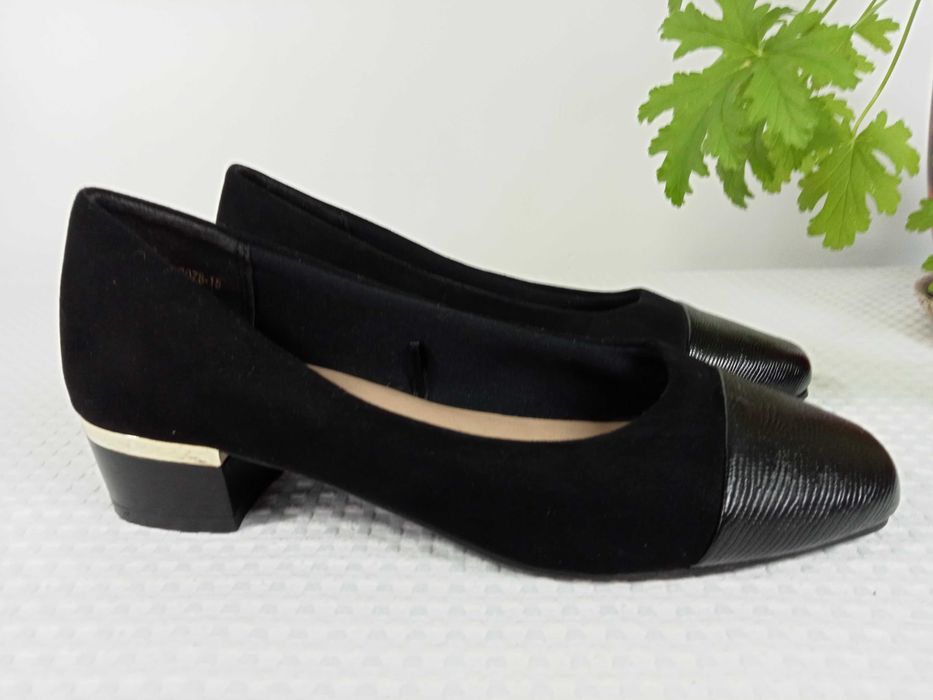 buty czarne Clara Barson