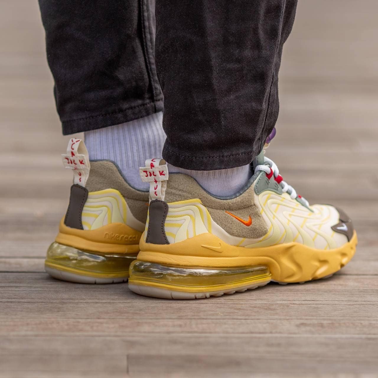 Чоловічі / жіночі кросівки Nike x Travis Scott Air Max 270 React кросі