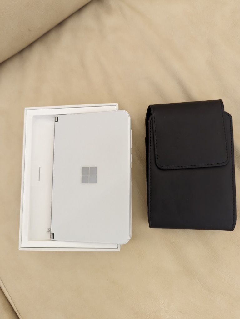 Microsoft Surface Duo