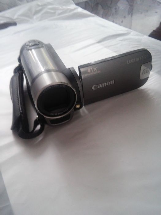 Видеокамера СANON LEGRIA FS 307+ сумка + карта памяти 32 гб