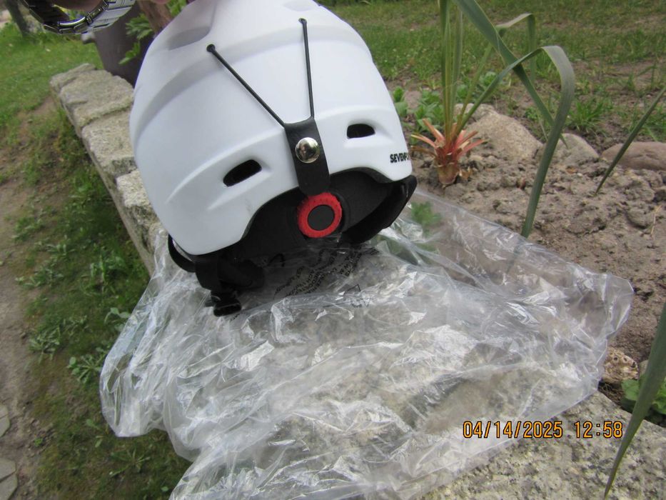 Kask na narty nie używany