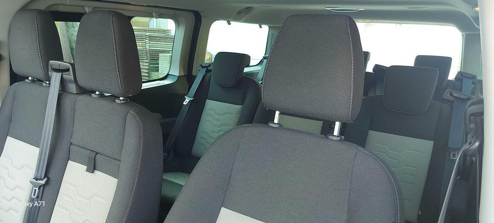 Licencjonowany Przewóz Osób / 9 osobowy Ford Tourneo Custom