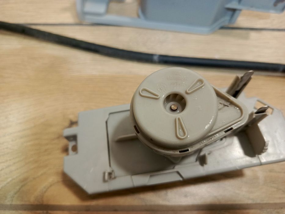 Pompka kondensatu do suszarki Bosch