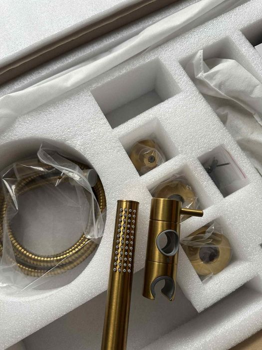 Omnires kolumna prysznicowa Y1244MGLB zloty szczotkowany