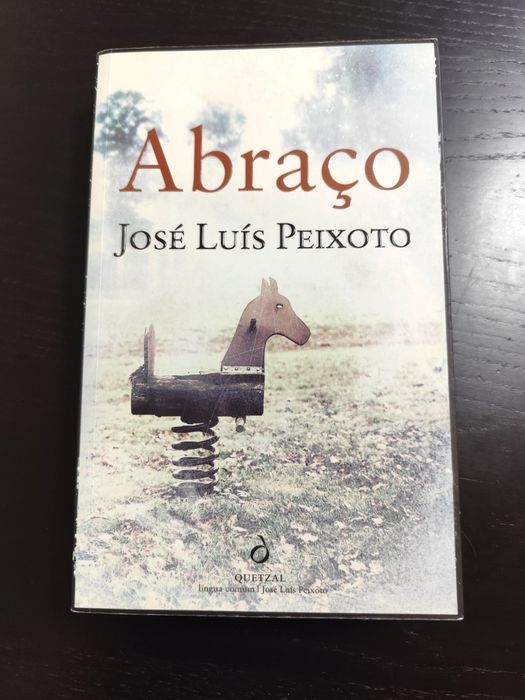 Livro: Abraço de José Luís Peixoto