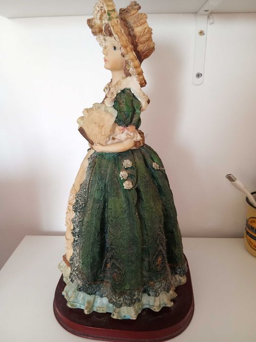 Figura resina Era Vitoriana Dama Antiga vintage 35cm, 1450g