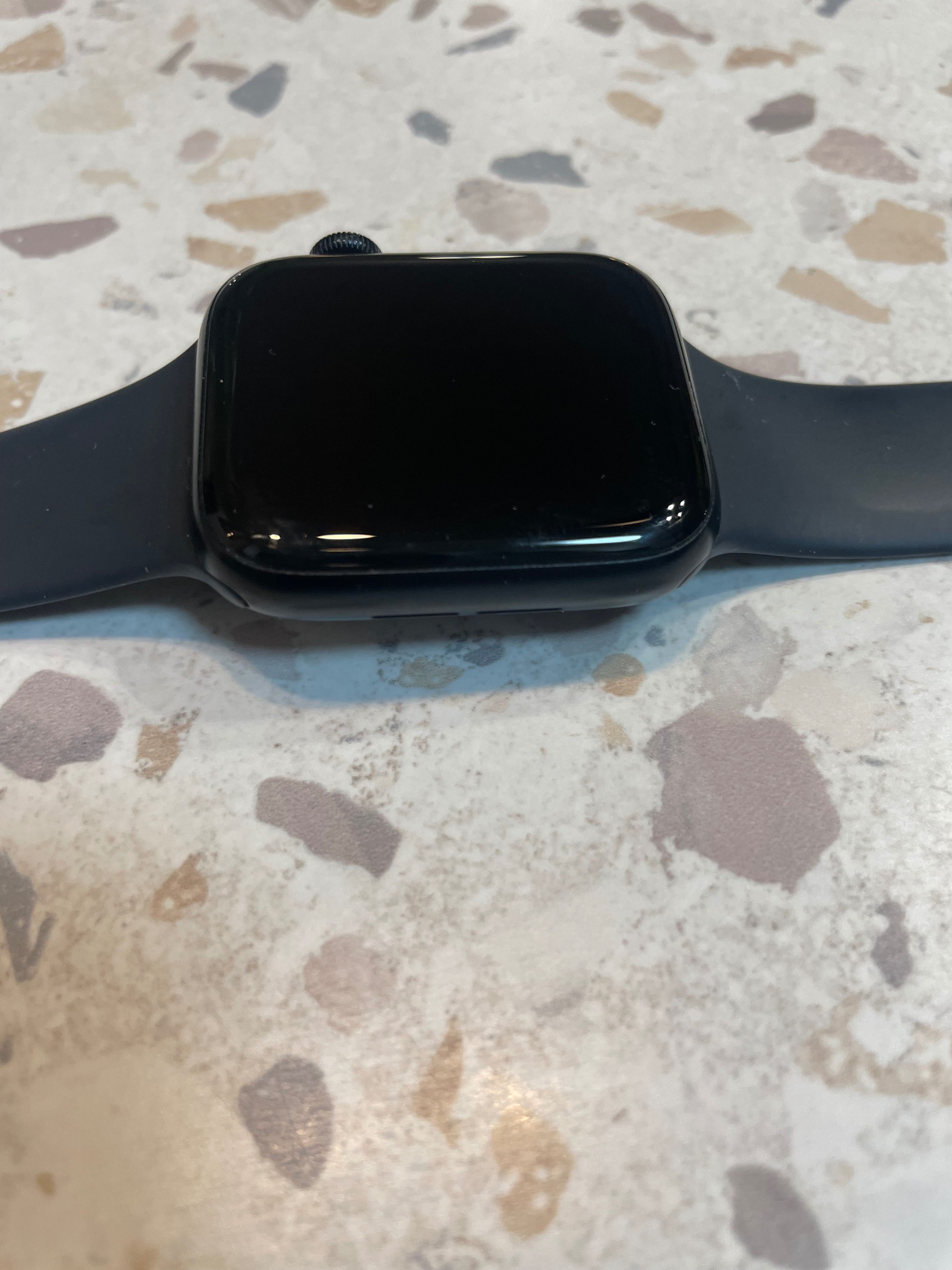 Używany Apple Watch SE gen 2 44mm