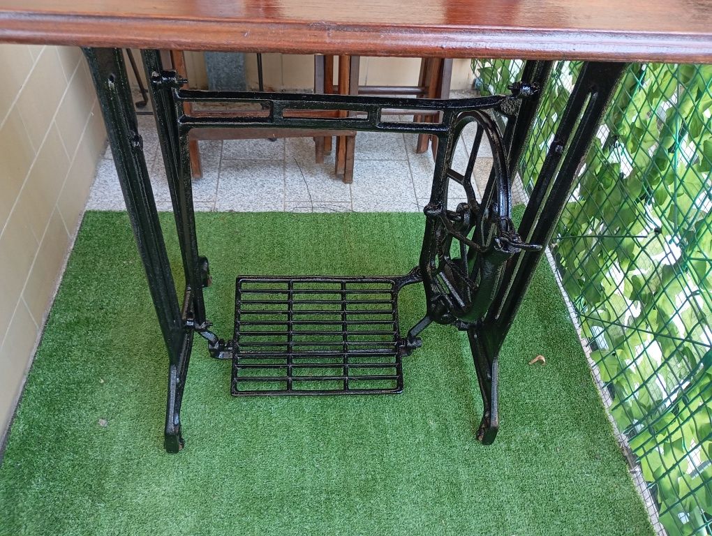 Vendo máquina de costura SINGER antiga 1916