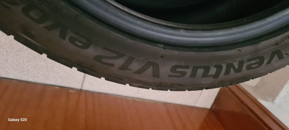 Vende-se pneu como novo!