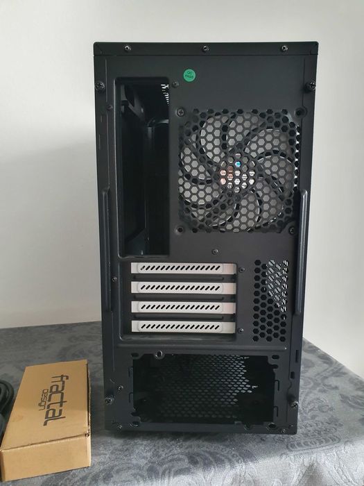 Fractal Design Core 1500