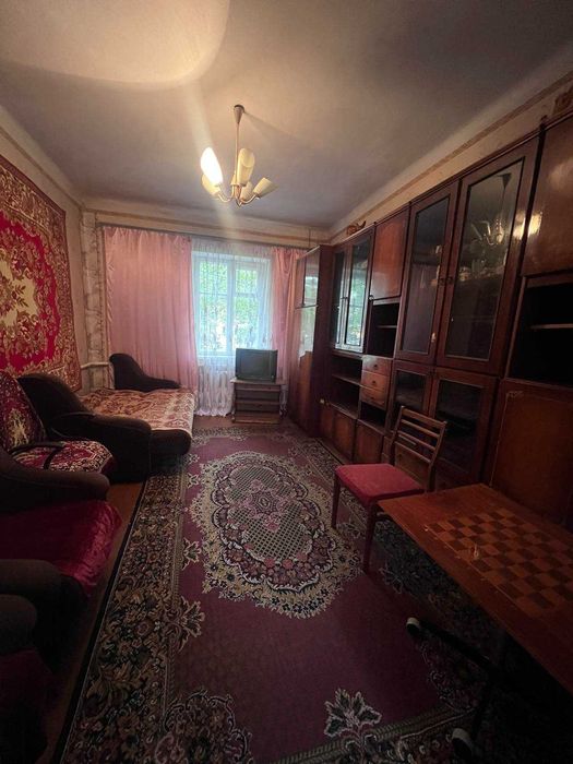 Продаж затишного будинку в Дубовому з великою ділянкою та садом!