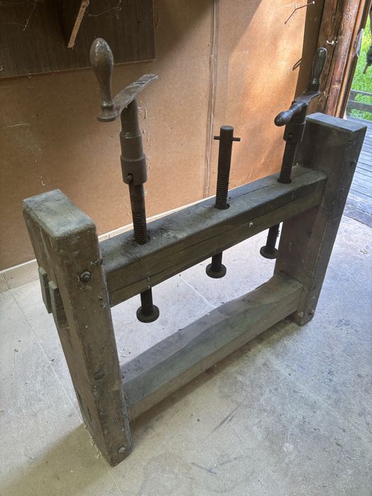 Prasa stolarska śrubowa