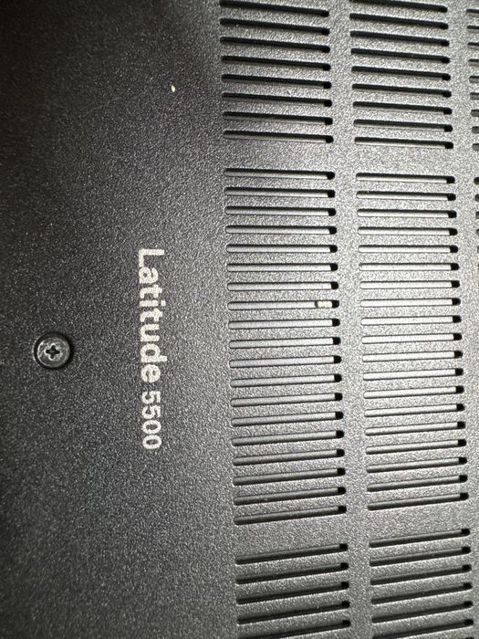 Laptop Dell Latitude 5500