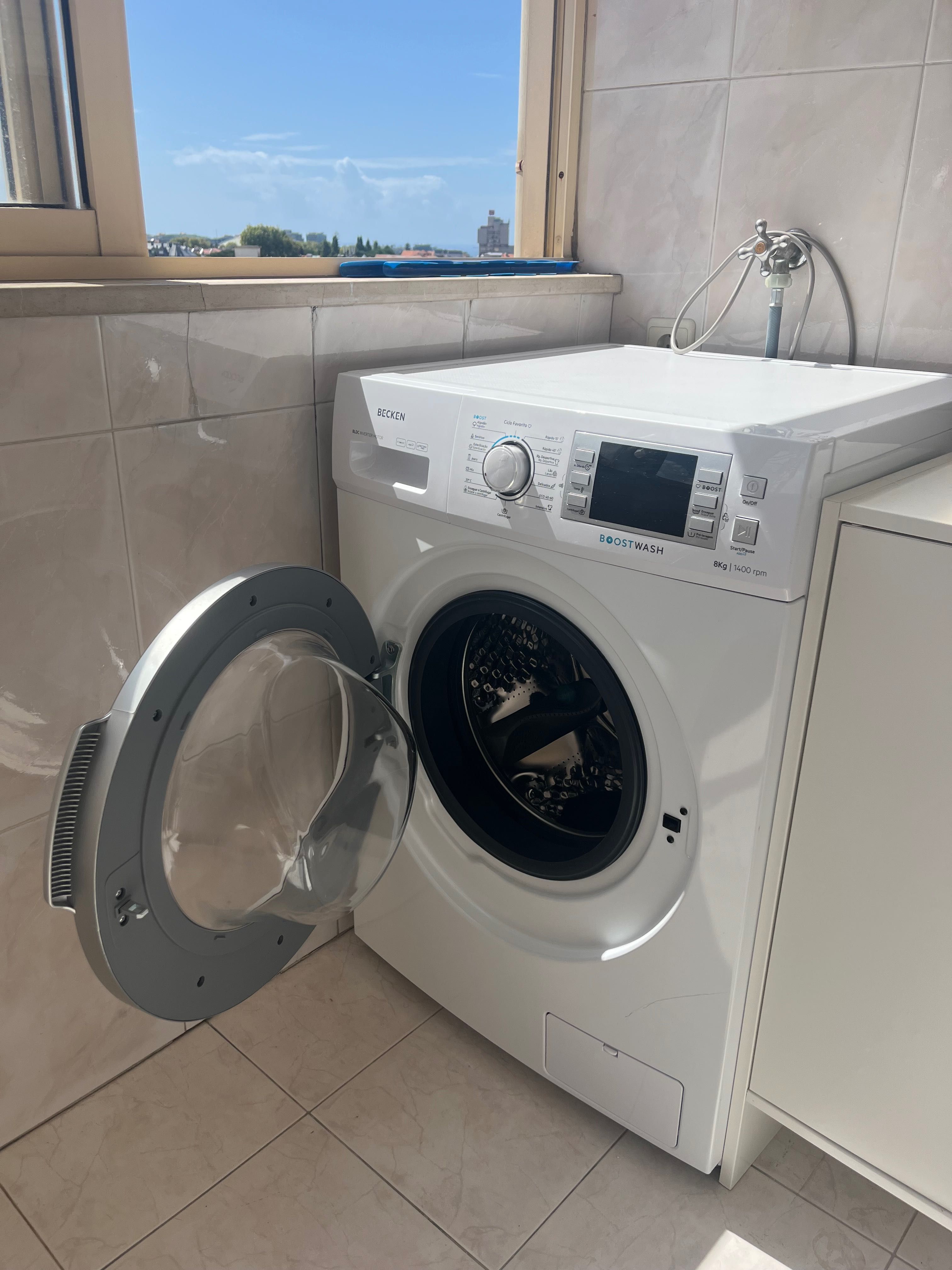 Máquina de Lavar Roupa 8kg– seminova