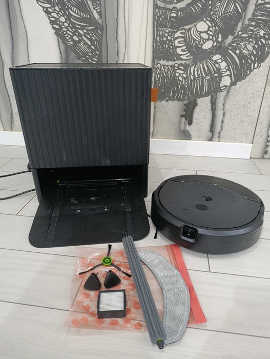 Robot sprzątający IROBOT Roomba Combo 10 Max