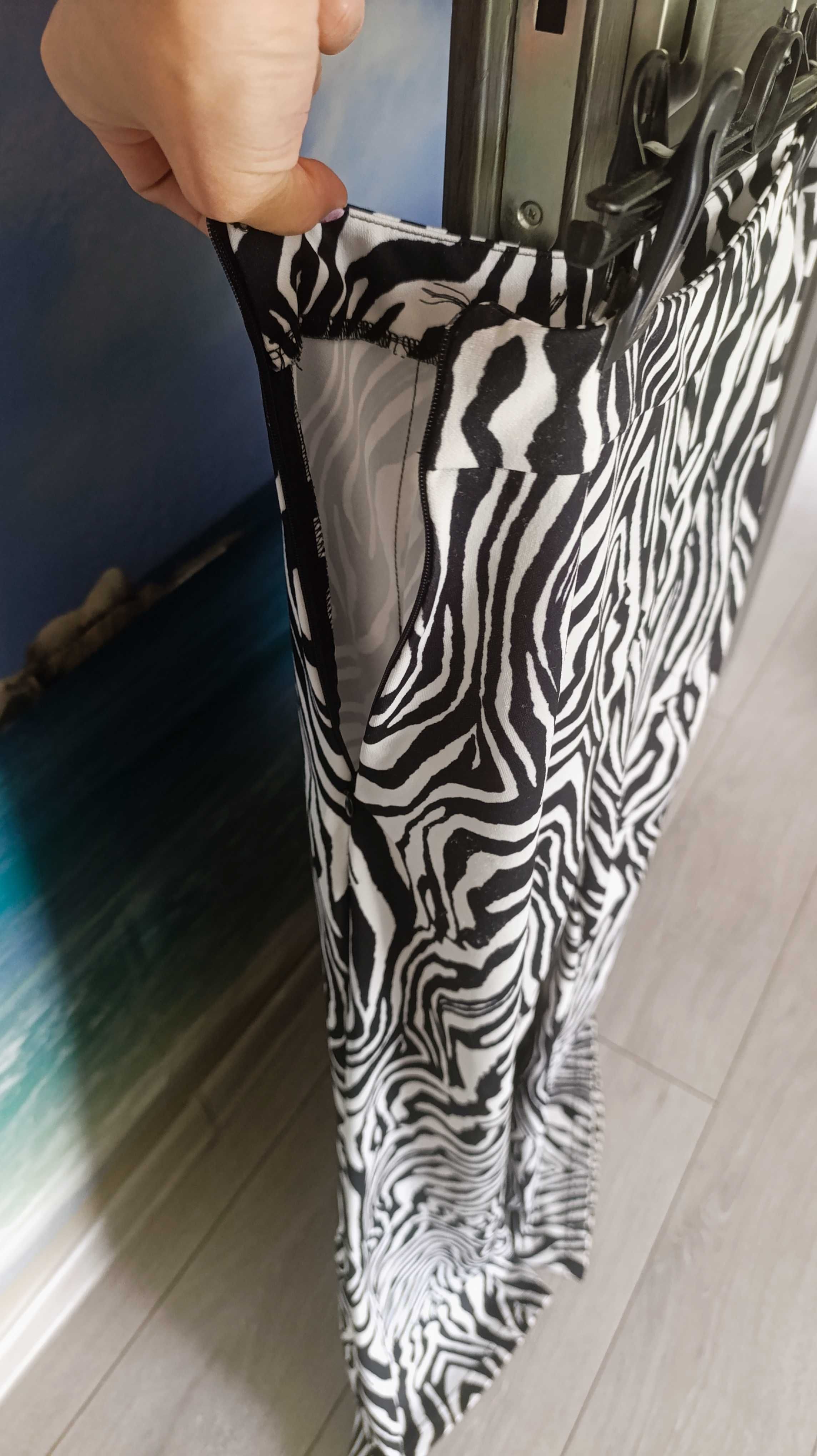 Spodnie dzwony zebra  czarno - białe