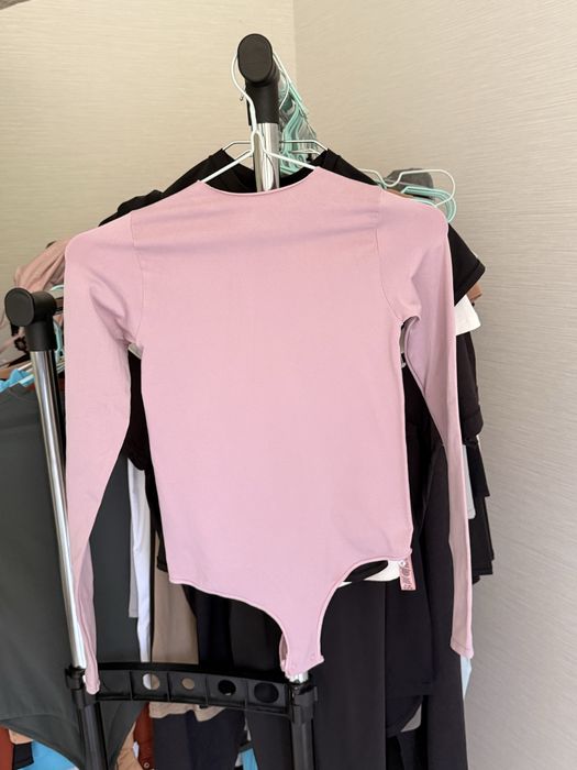 Skims футболки ,боді ,лонги xs ,S,L,M,XL оригінал