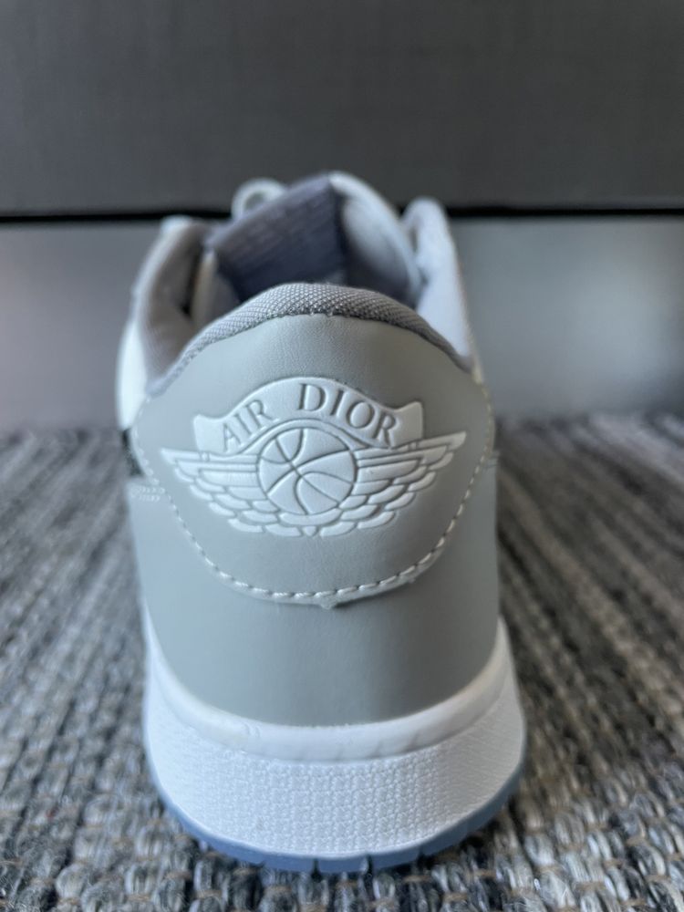 Air Jordan 1 Low x Dior