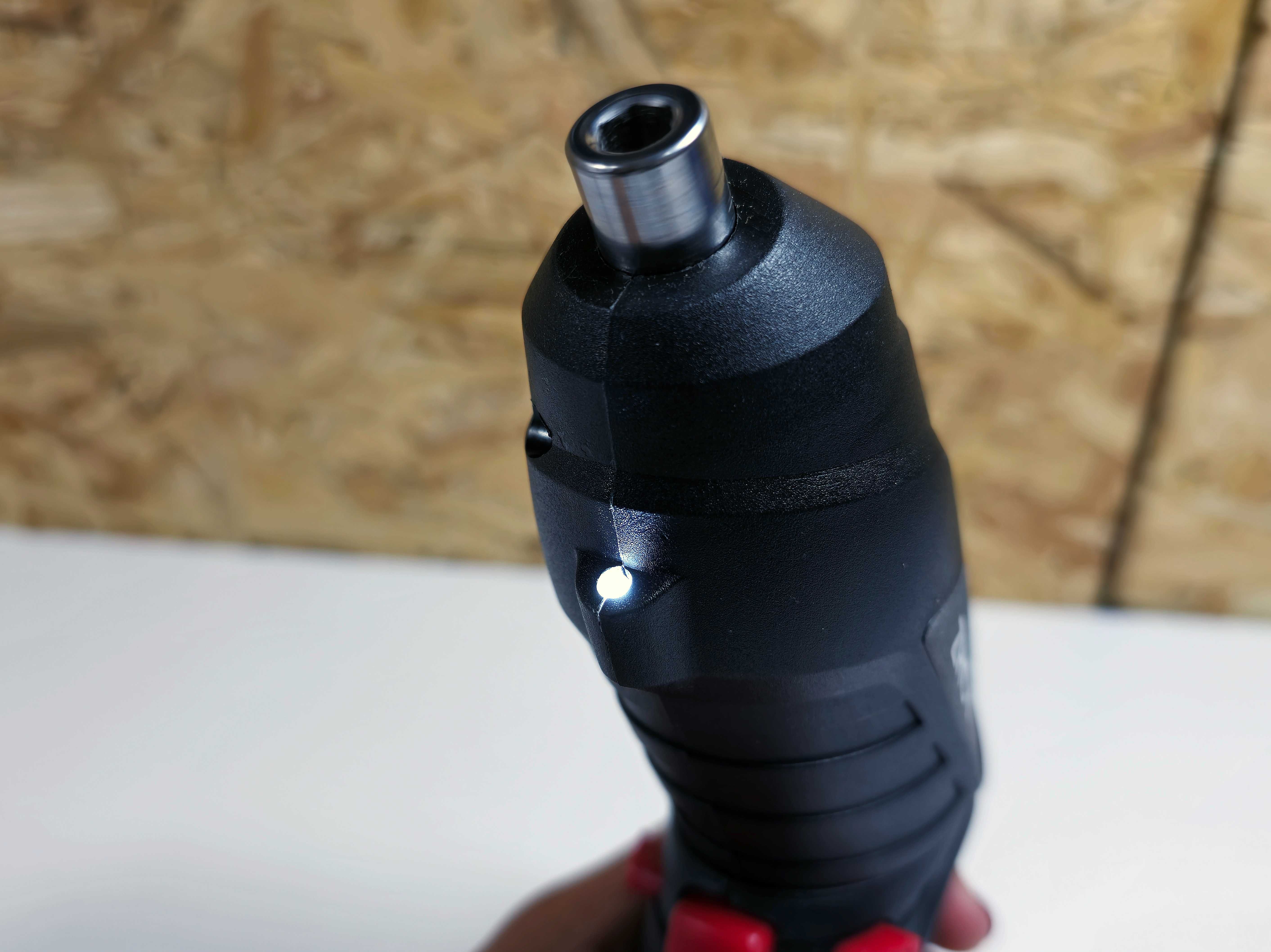 Aparafusadora Elétrica Rotativa, com chave de ponta Philips