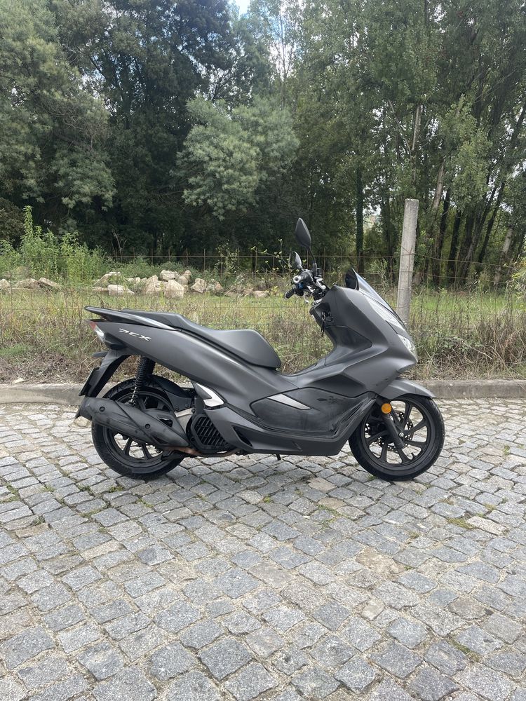 Honda PCX 2020 *