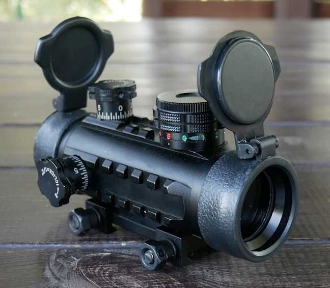 Celownik Kolimator RED DOT 1x35 z szynami RIS