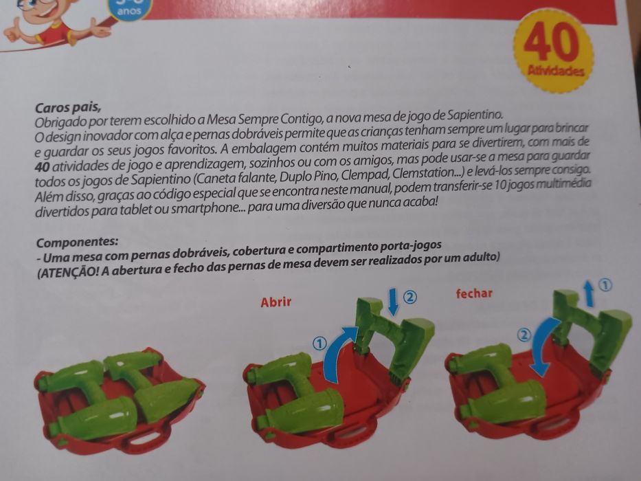 Mesa Infantil Clementoni Dobrável c/ atividades