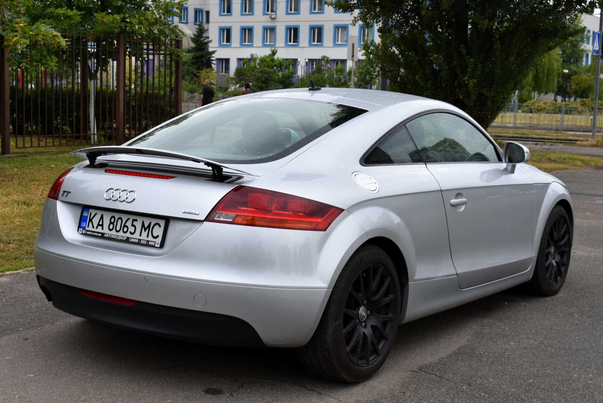 Ауди ТТ 2009г.в 2.0 TFSI S tronic (200 к.с.) Quattro • S-Line