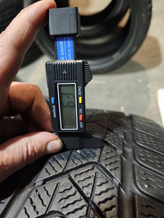 Шини резина зима 225/45 255/40 Pirelli sotto zero 3 BMW