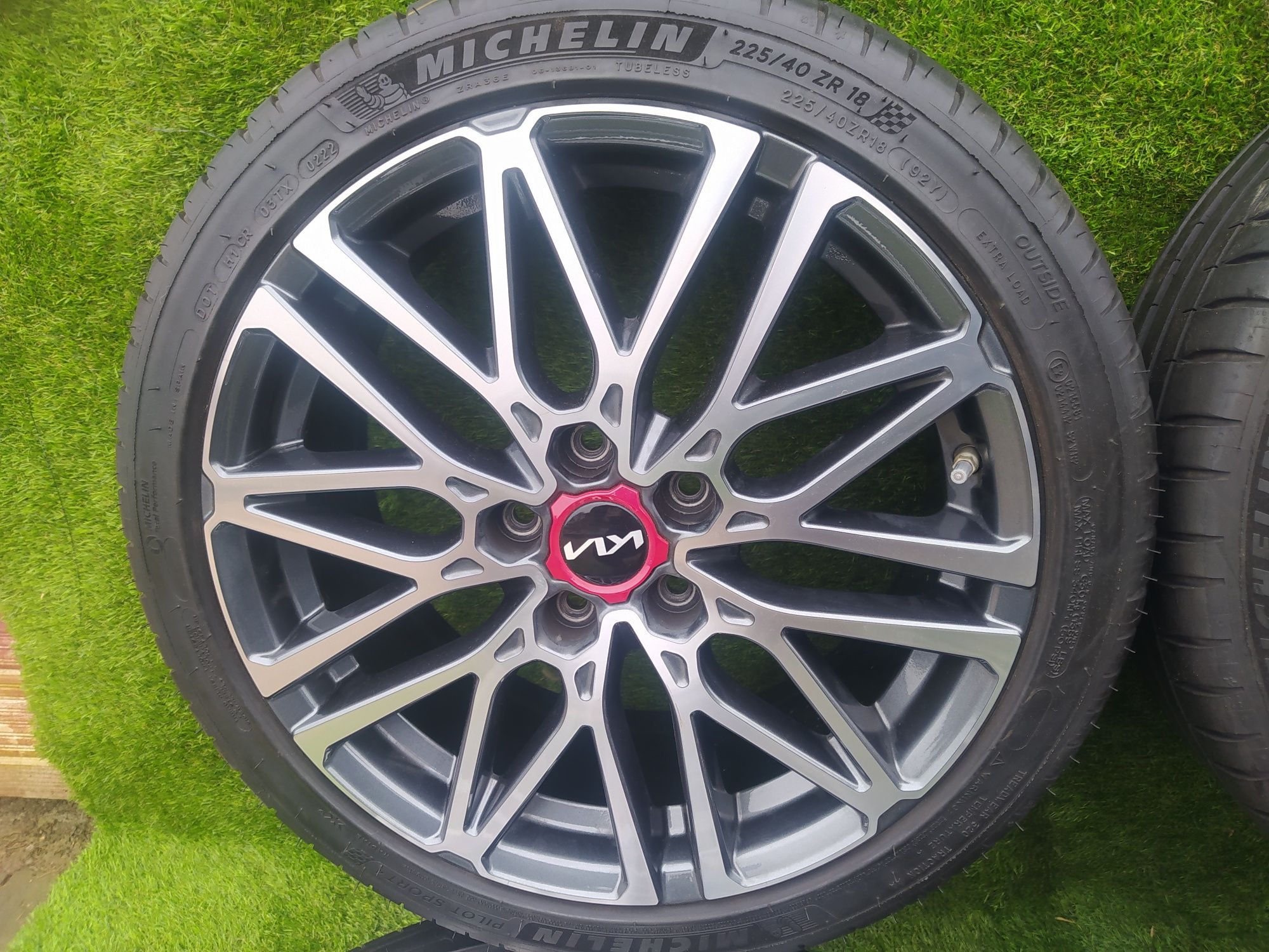 Felgi koła Kia ProCeed CEed 225/40 R18 Lato