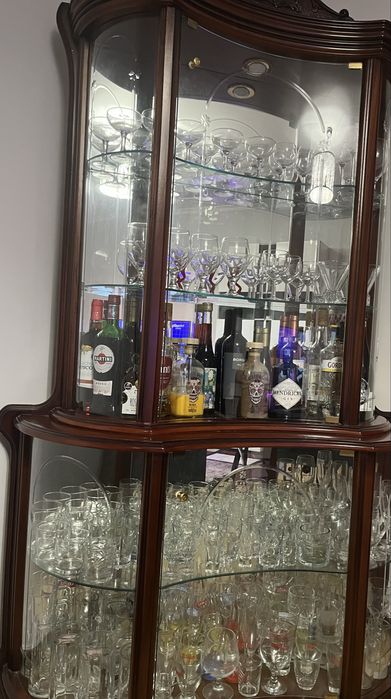 Estande de sala/bar