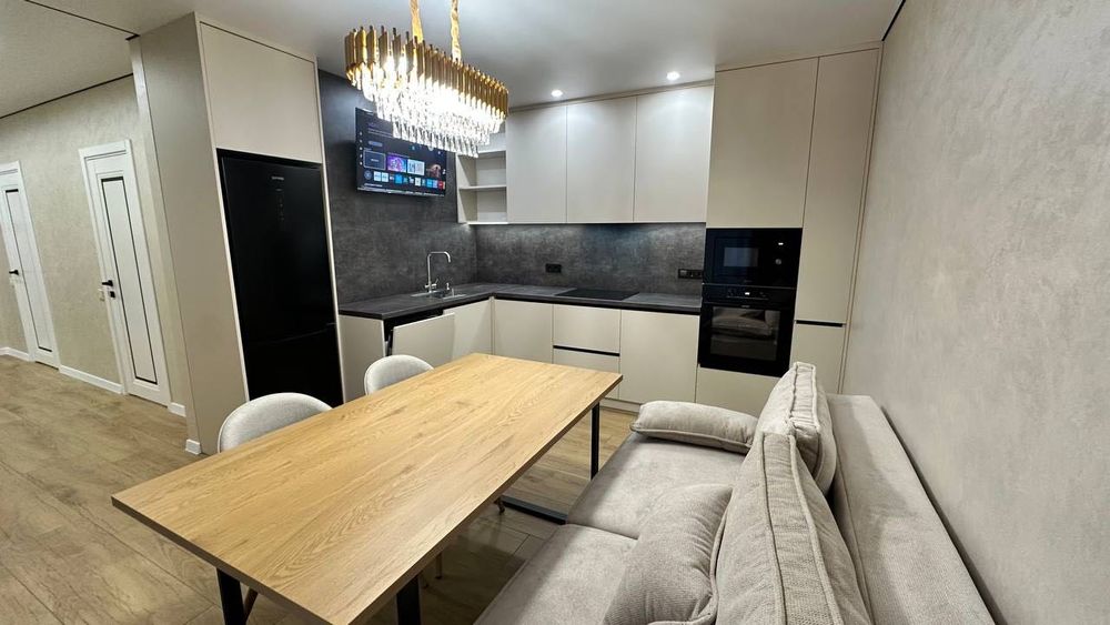 Продаж 2 км квартири з якісним ремонтом