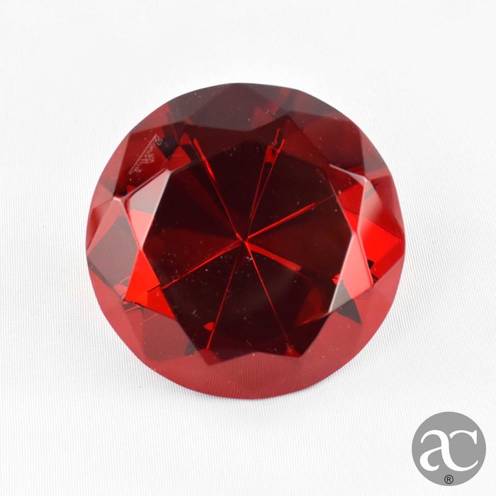 Pisa-papéis em cristal Rosenthal, forma de diamante Vermelho, 8,2 cm