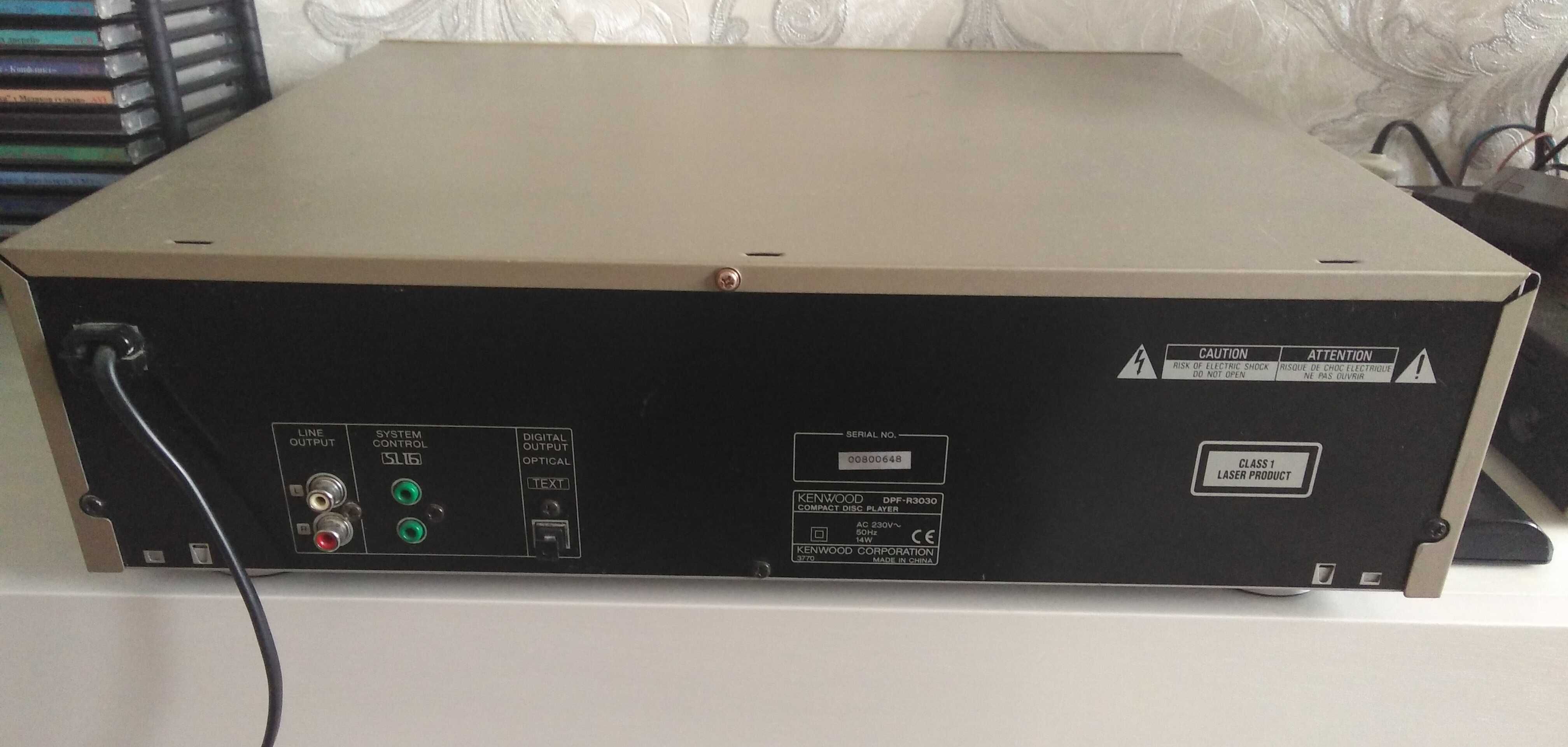 KENWOOD DPF-R3030 (multiple CD player) 5 disc changer