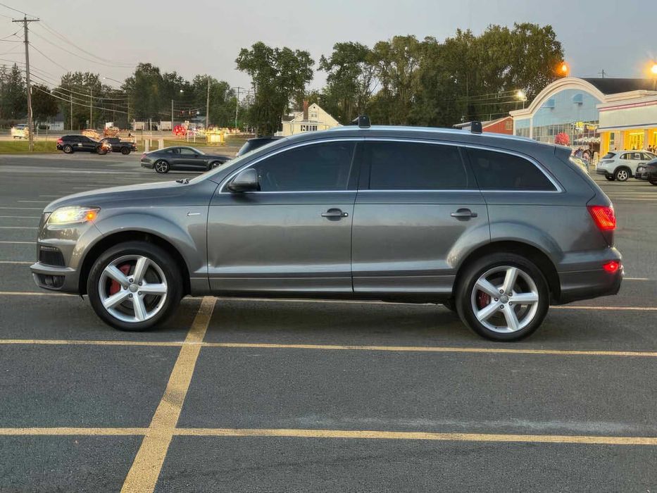 Audi Q7      2014