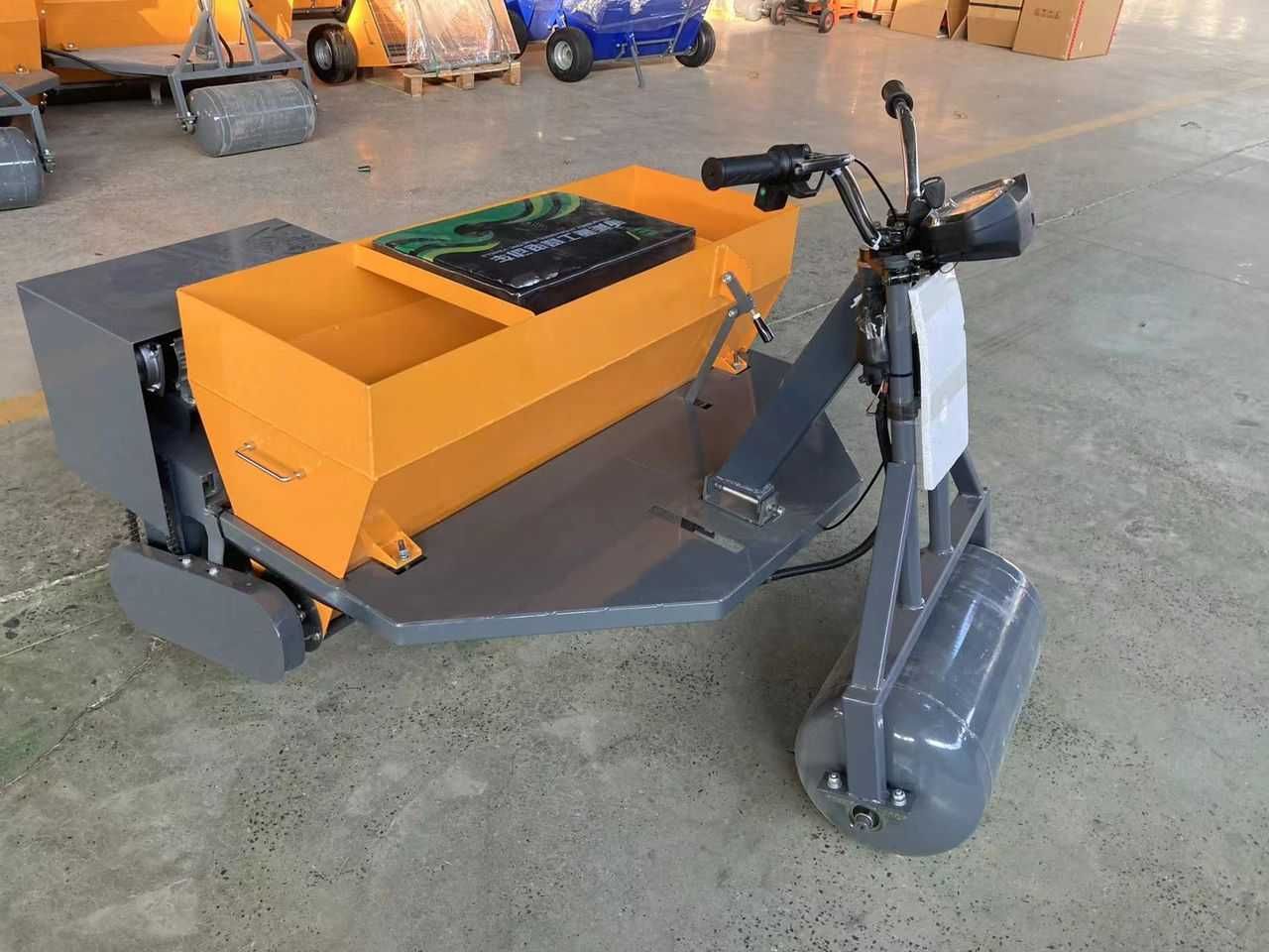 Wózek do posypek betonowych z napędem elektrycznym