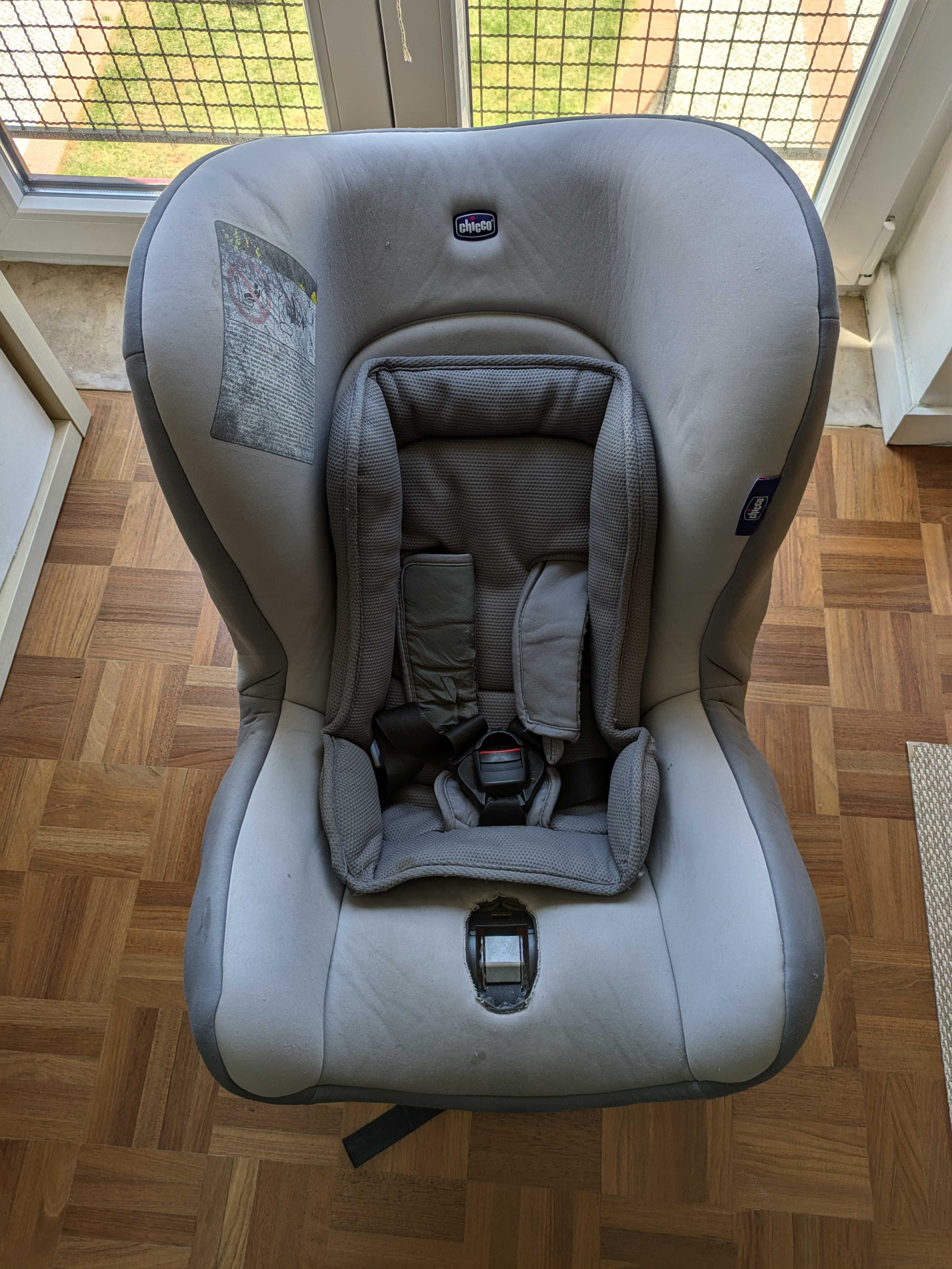 Cadeira Chicco Auto Cosmos 0-18Kg Bastante usada