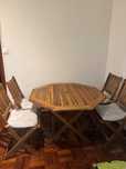 Conjunto Mesa de exterior com 4 cadeiras  em muito bom estado
