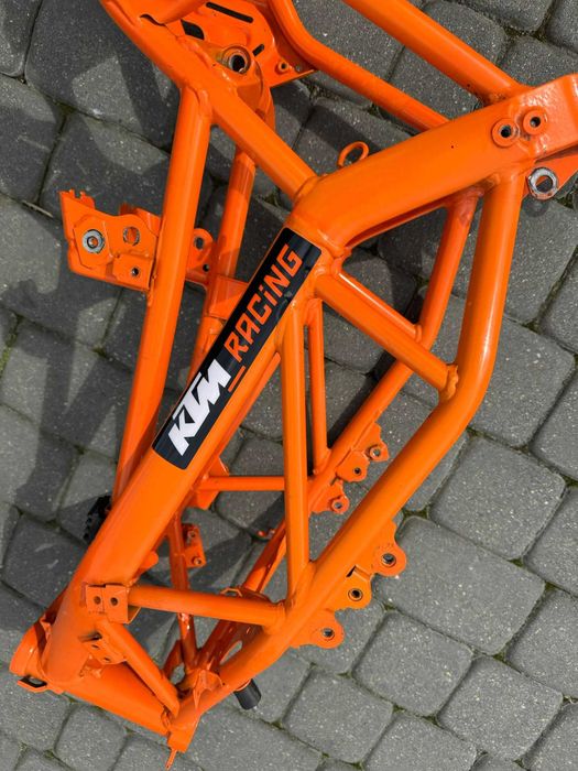 rama szkielet motocykla wtrysk KTM DUKE 390 r 13-17
