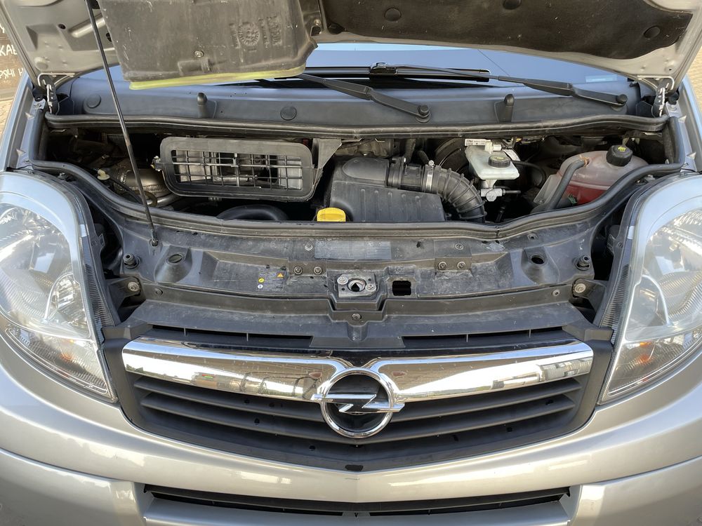 Opel vivaro 2013