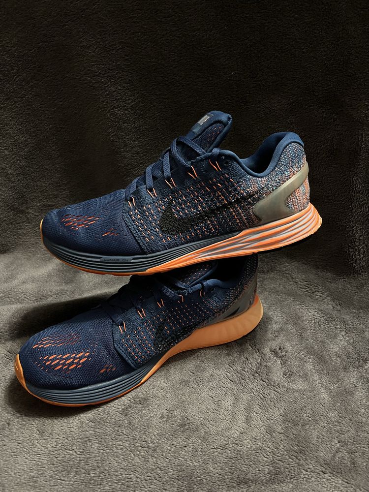 Кроси Nike Lunarglide