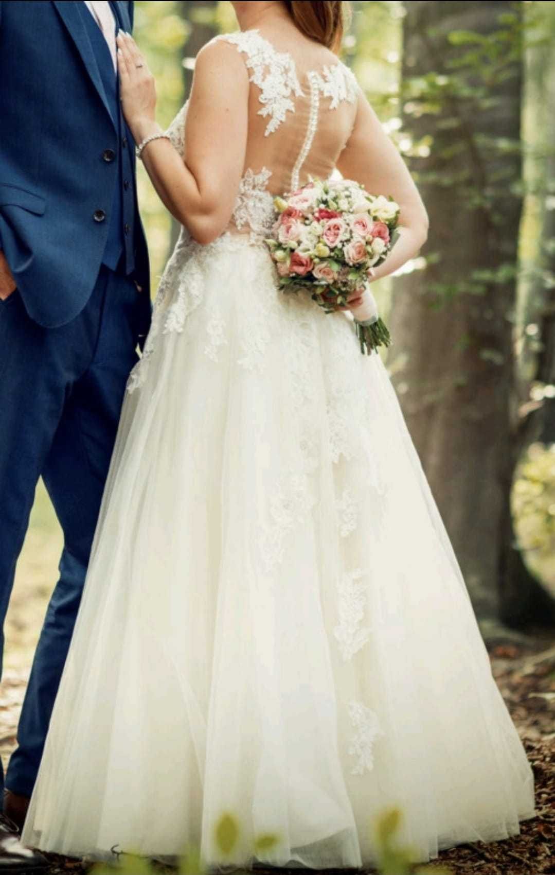 Suknia slubna Divina Bridal rozmiar 38-40 i welon halka pokrowiec