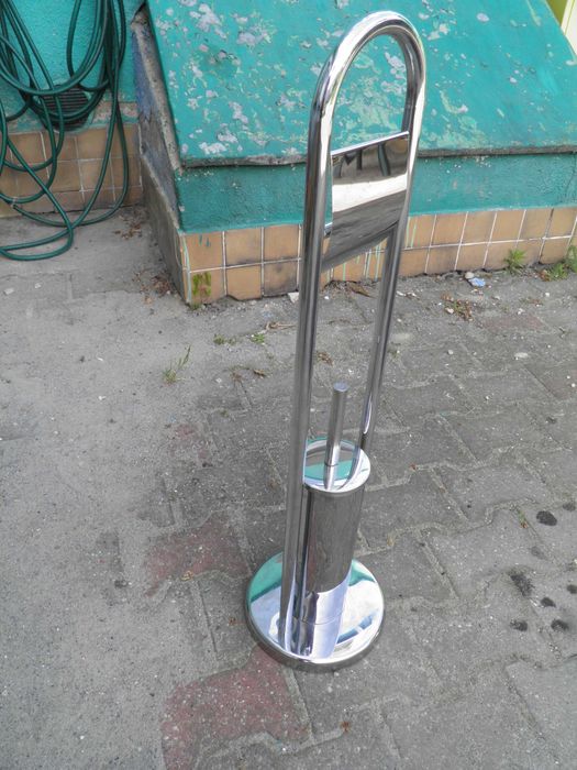 zestaw stojak na papier toaletowy+ szczotka do wc srebrny stalowy