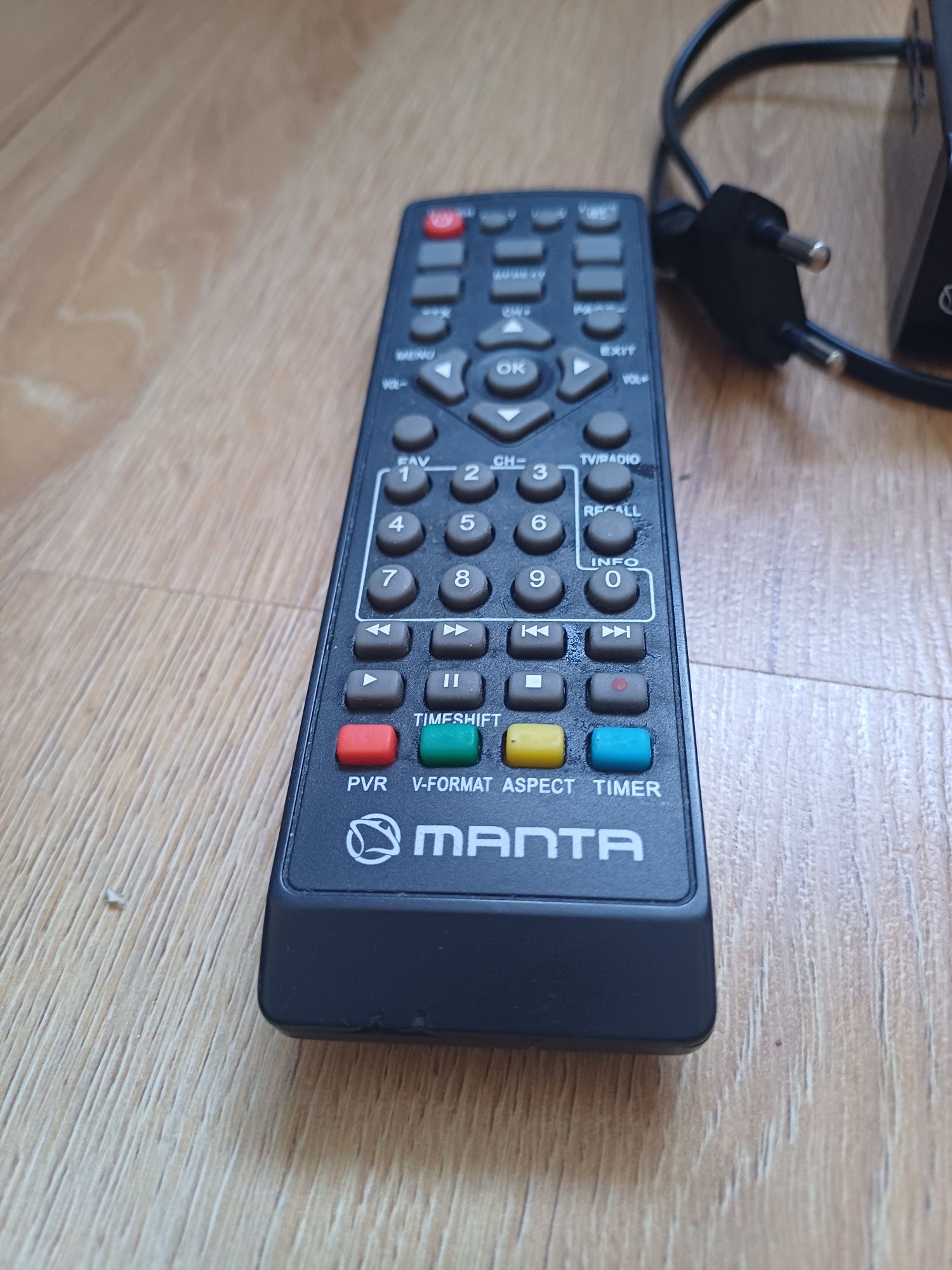 Tuner DVB-T2 Manta DVBT015 z pilotem – HDMI / USB / PVR