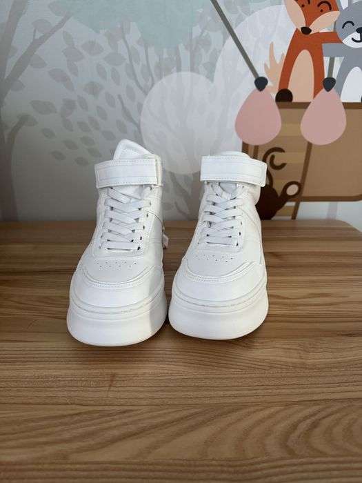 Кросівки/ хайтопи Zara 36 розміру