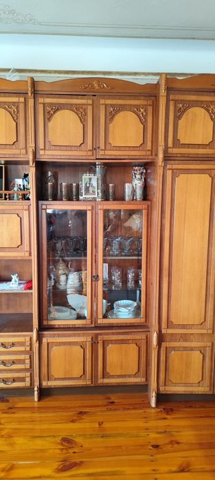 Стінка,сервант терміново