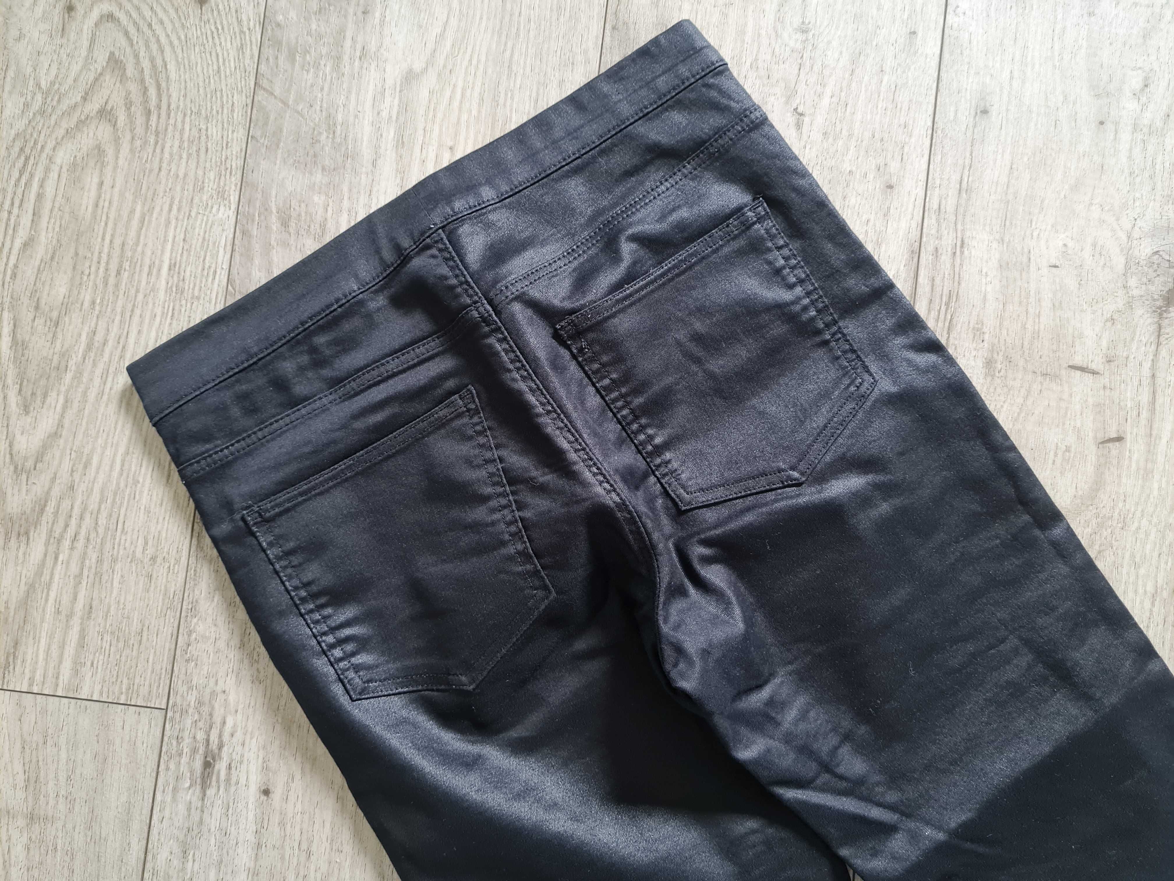 Spodnie jegginsy z połyskiem czarne H&M 36/S